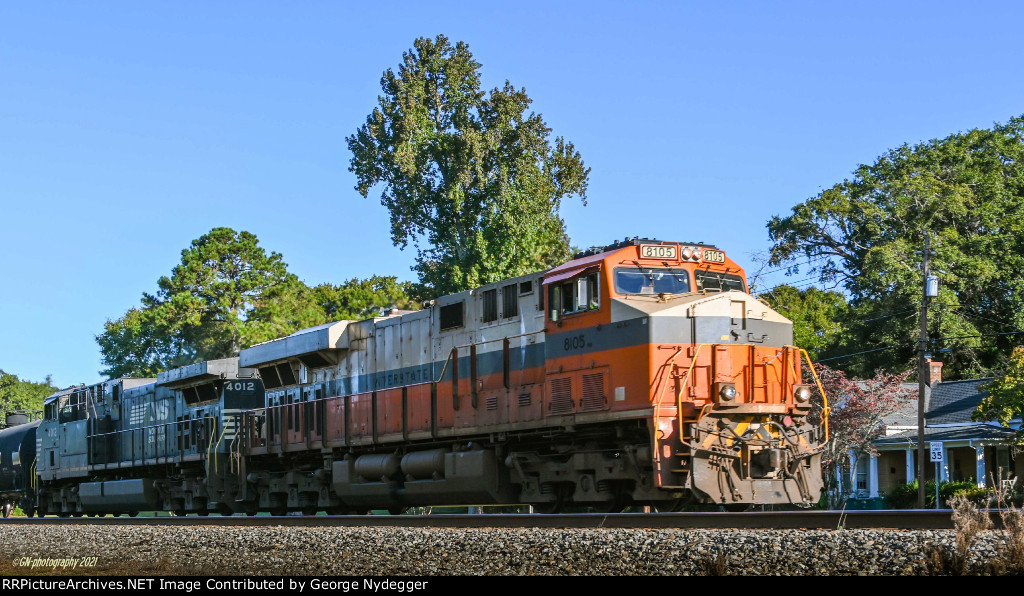 NS 8105 / Heritage Unit "Interstate"